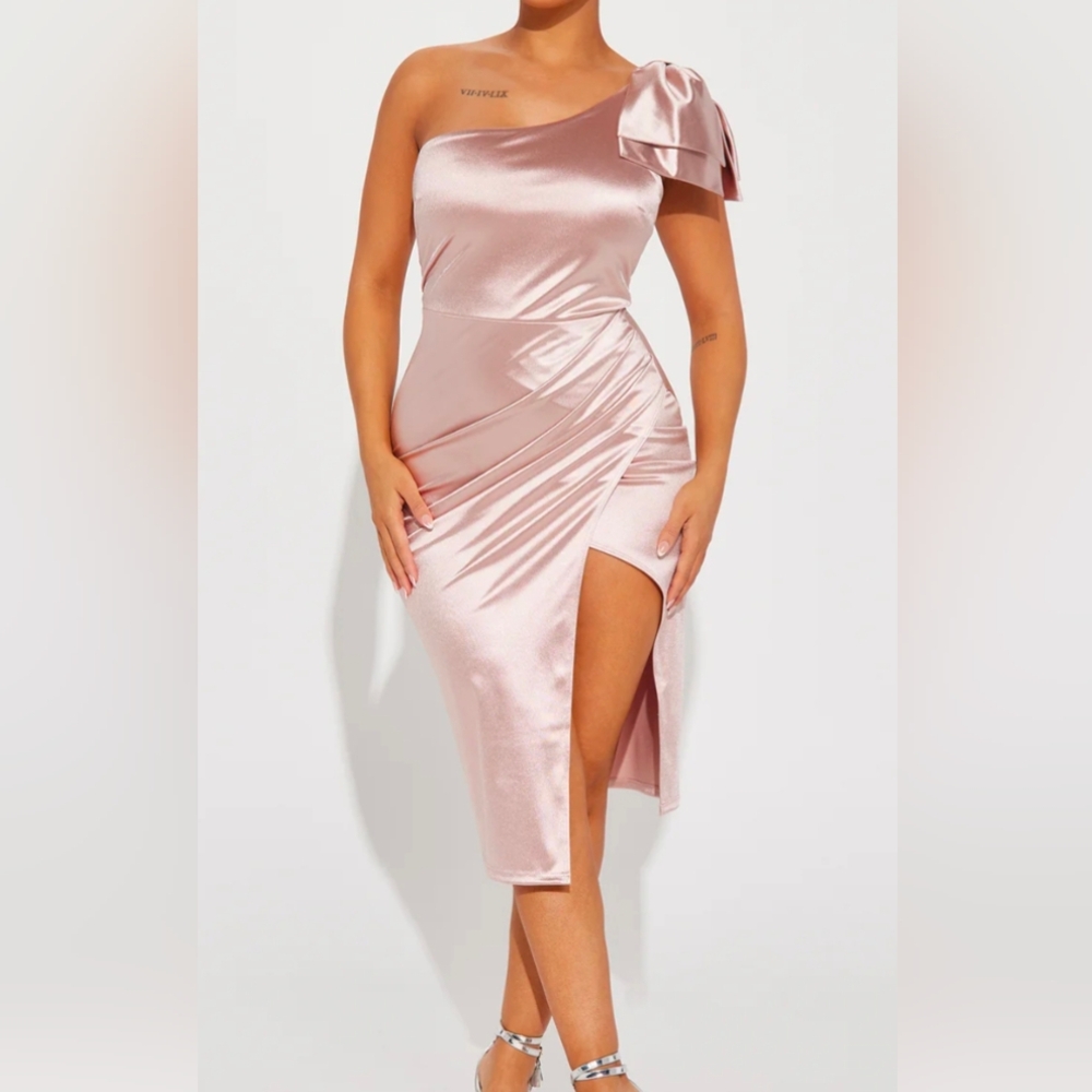  Adrienne Ruched Midi Dress - Champagne